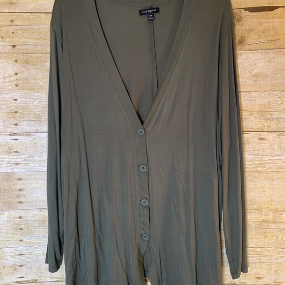 Lane Bryant V-Neck Button-Front Cardigan Rayon Grape Leaf NWT Size 18/20 - Picture 3 of 9